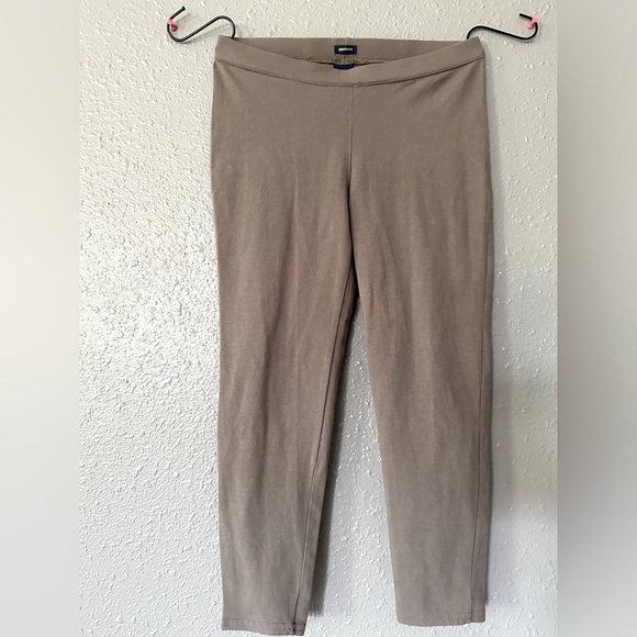 Gap Gap Stretch Womans Size M  Tan 3/4 Yoga Pants - Picture 1 of 7